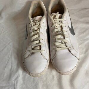Nike Women's Court Royale AC Casual Sneaker White w/Gray Size 11